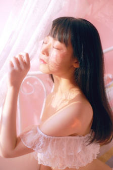 25岁女高中生